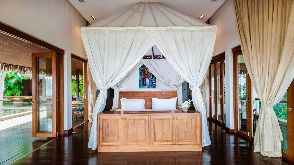 Koh Samui Luxury Villa For Sale Bedroom