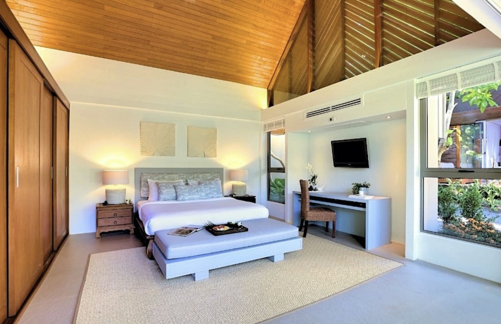 Koh Samui Beachfront Villa Bedroom