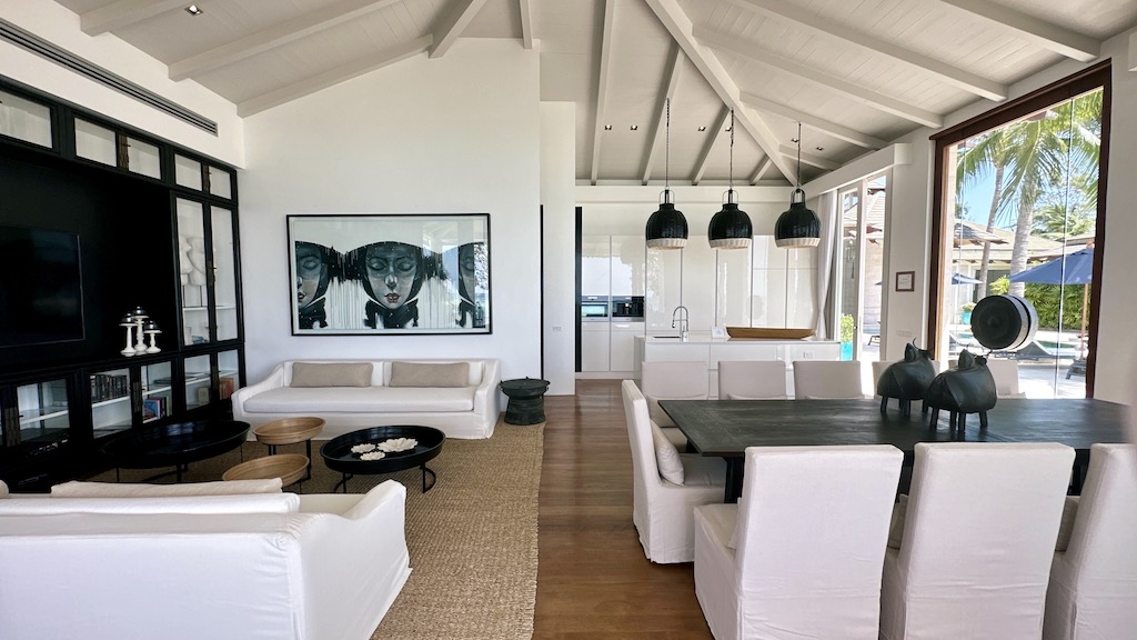 Koh Samui Luxury Beachfront Property Bedroom
