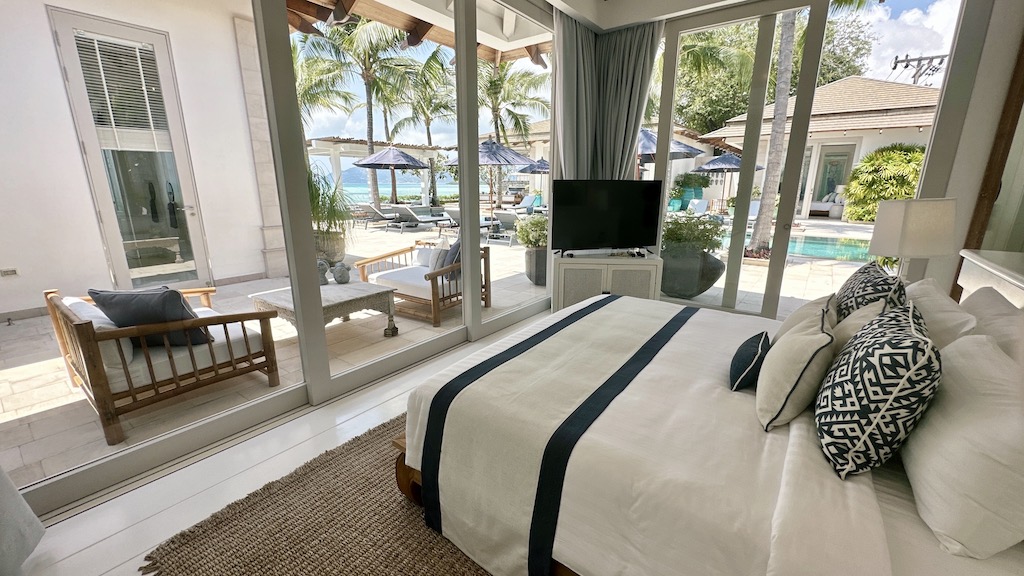 Koh Samui Luxury Beachfront Property Bedroom