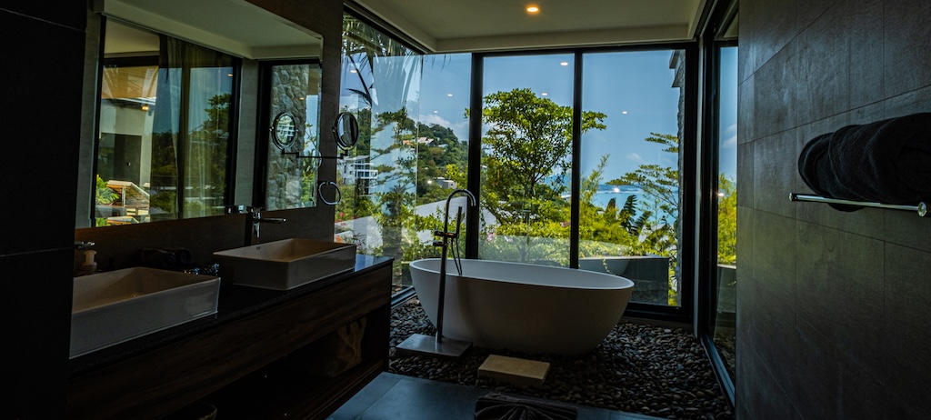 Luxury Sea View Villa In Koh Samui Bathroom