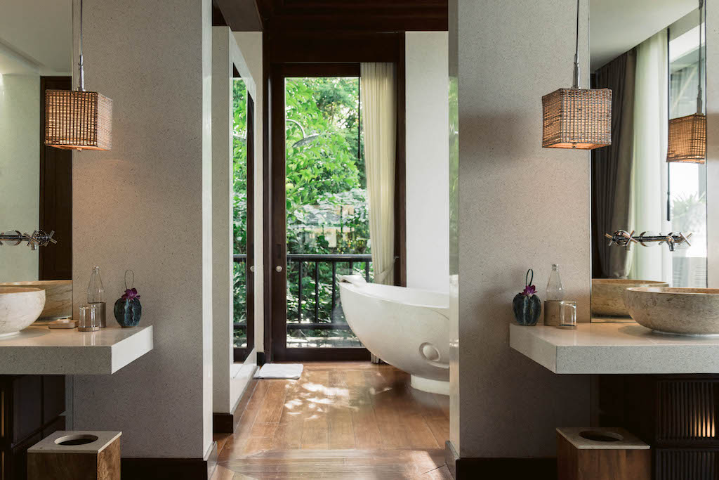The Estates Four Seasons Villa Pearl Bathroom