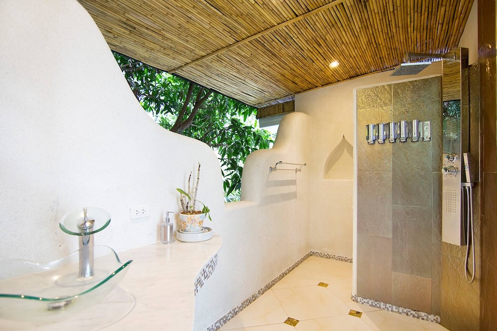 Koh Samui Chaweng Noi Sea View Property Bathroom