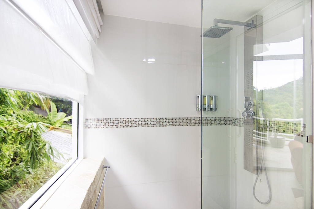 Koh Samui Chaweng Noi Sea View Property Shower