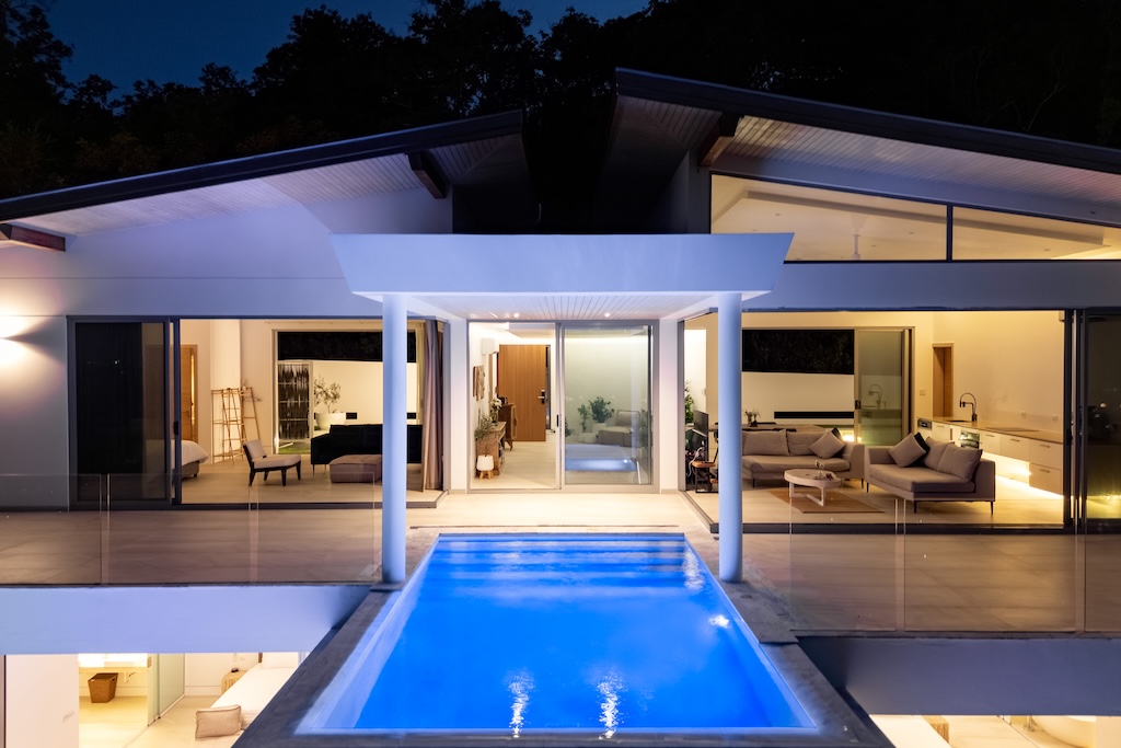 Skyfall Villa Koh Samui Night