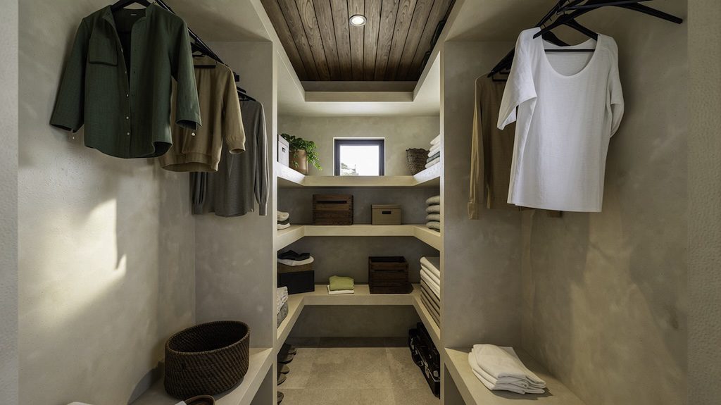 Verdant Residence Maenam Walk in Closet
