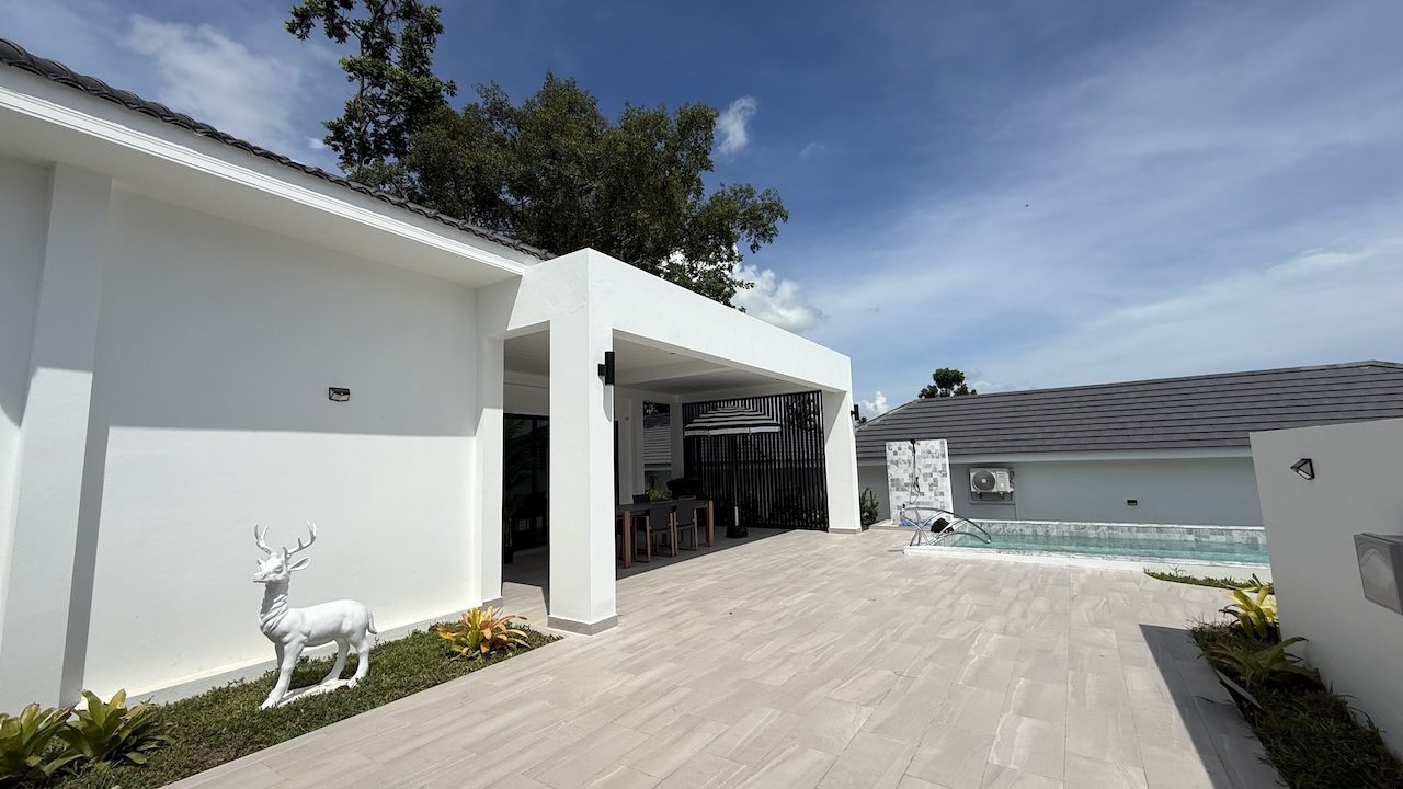 3 Bedroom Pool Villa Choeng Mon 3 Bedroom Pool Villa Choeng Mon Terrace