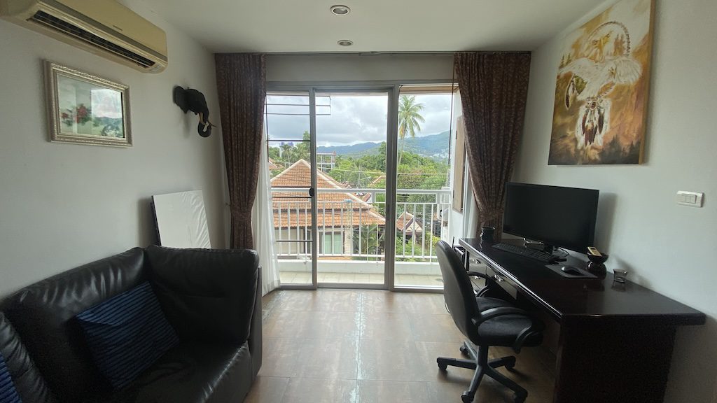 Baan Arisara One Bedroom Apartment Lounge