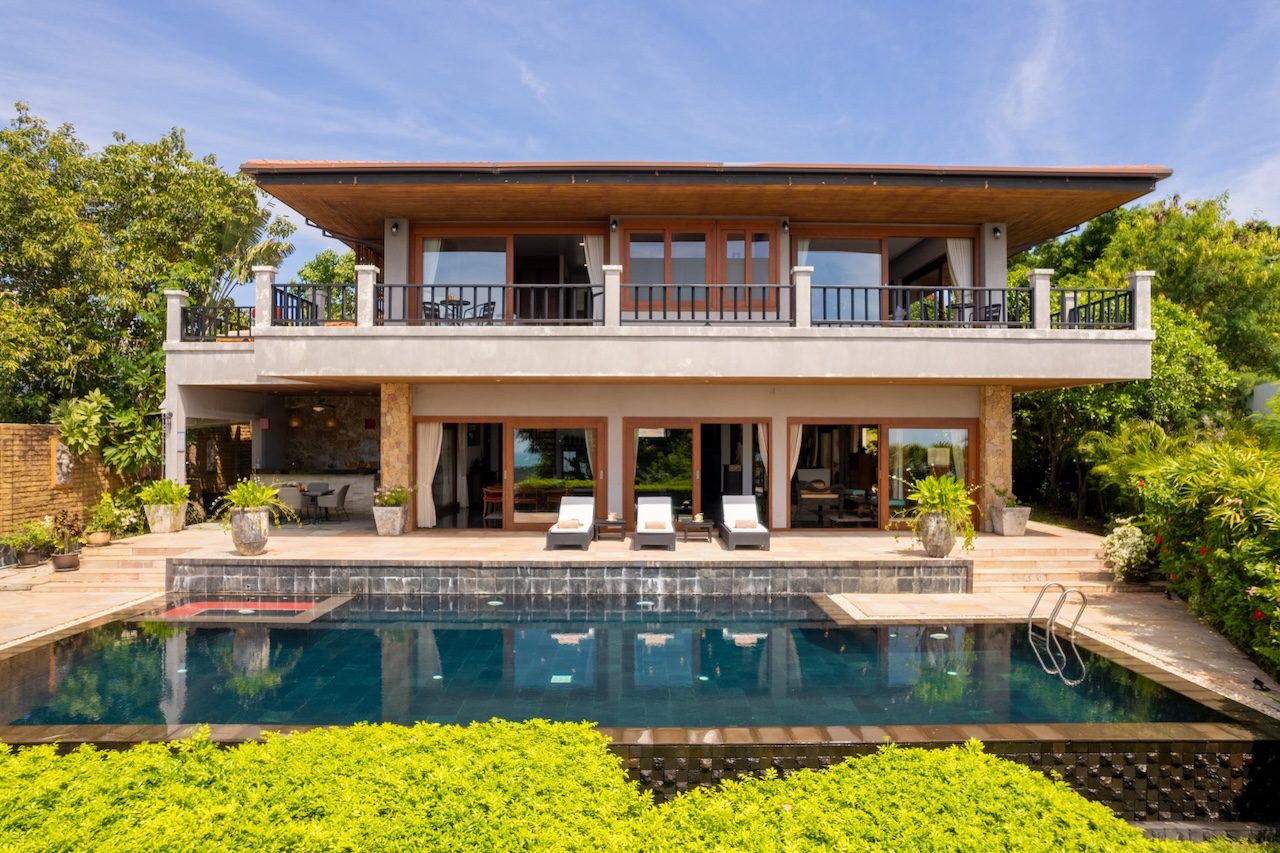 Baan Phuttarak Exterior