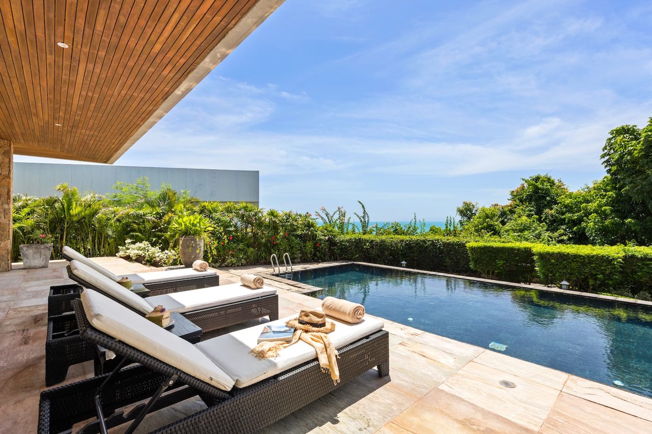 Baan Phuttarak Sun Loungers