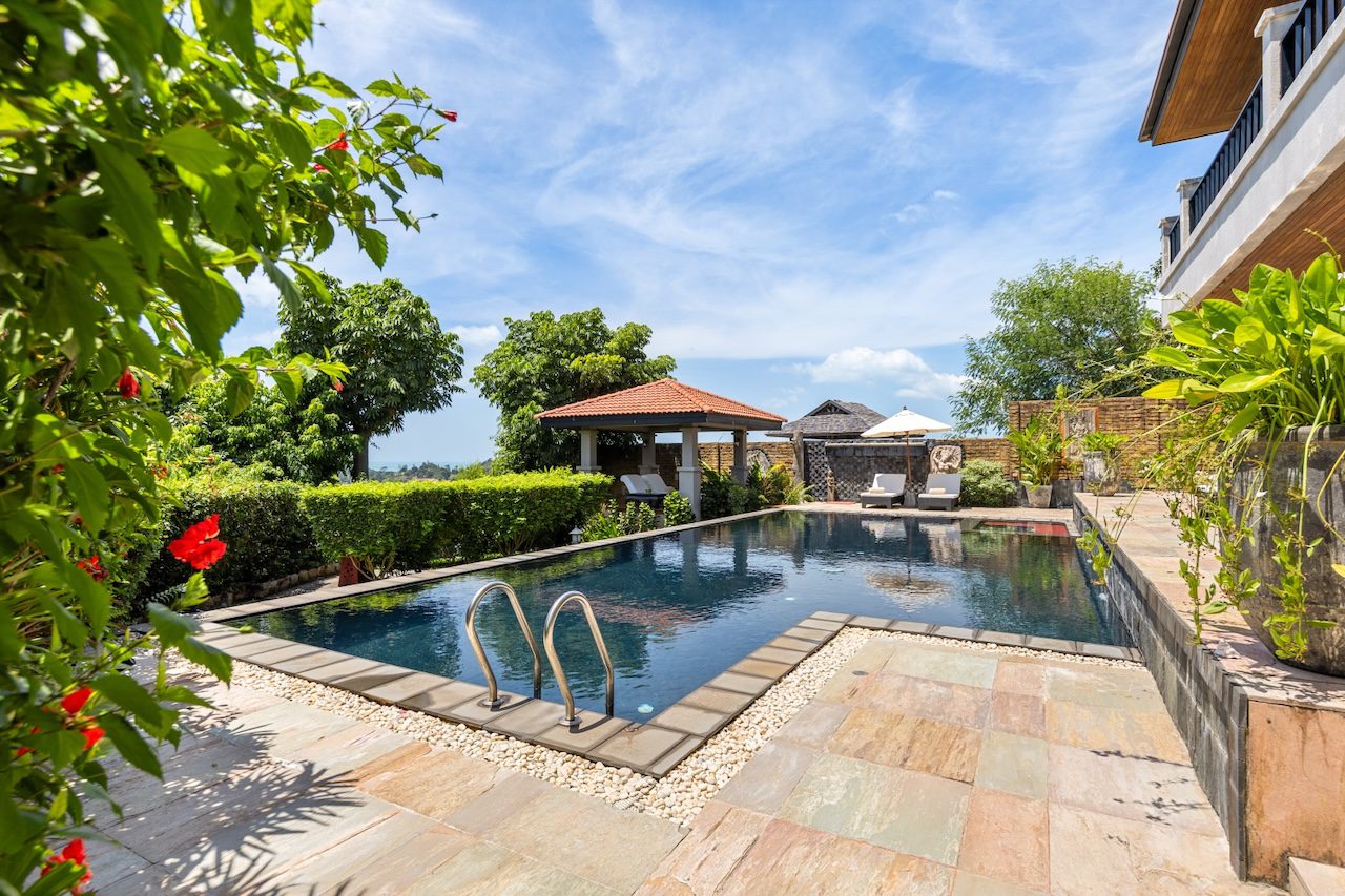 Baan Phuttarak Terrace