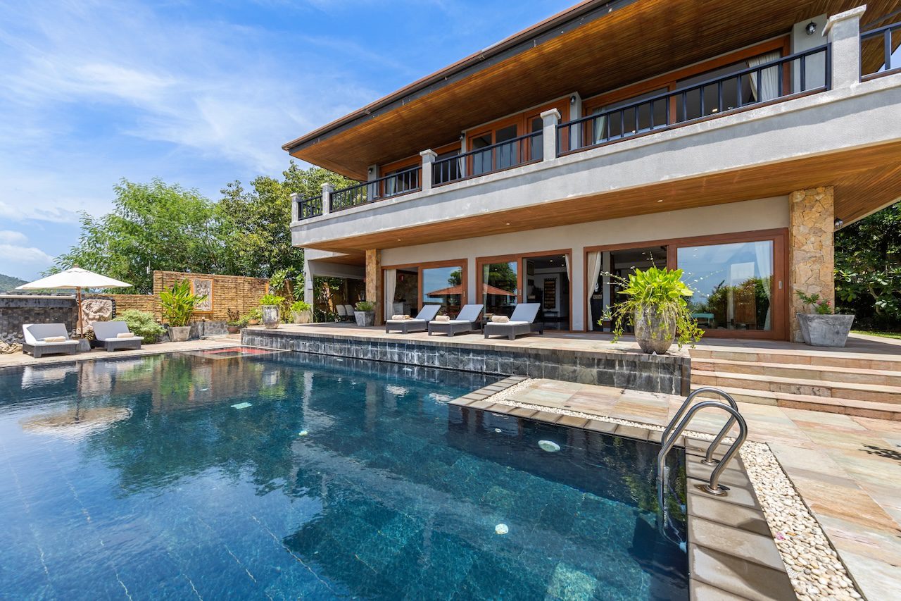 Baan Phuttarak Swimming Pool