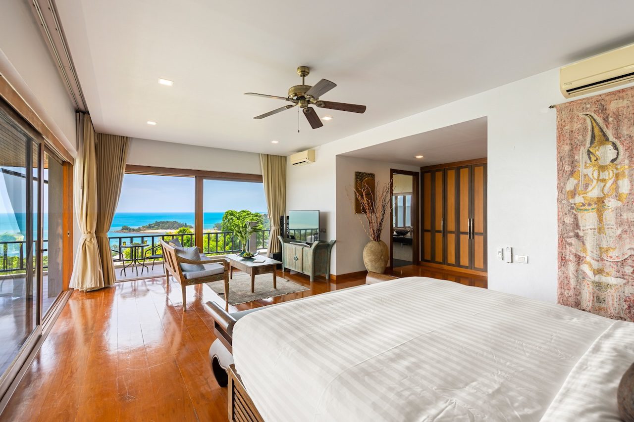 Baan Phuttarak Bedroom