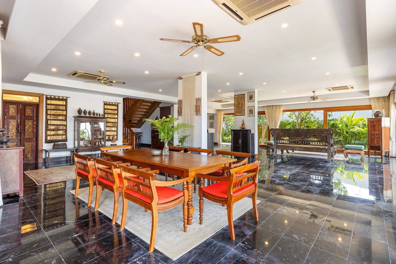 Baan Phuttarak Dining