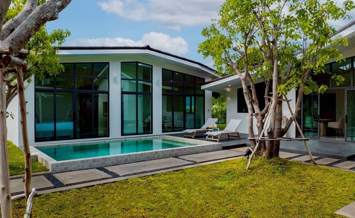 Bophut 4-Bedroom Pool Villa Exterior