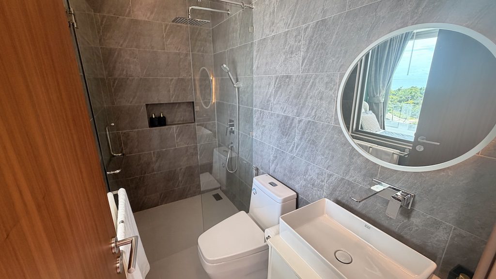 Chaweng Noi Modern Sea View Villa Bathroom