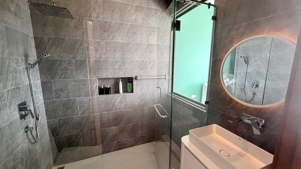 Chaweng Noi Modern Sea View Villa Bathroom