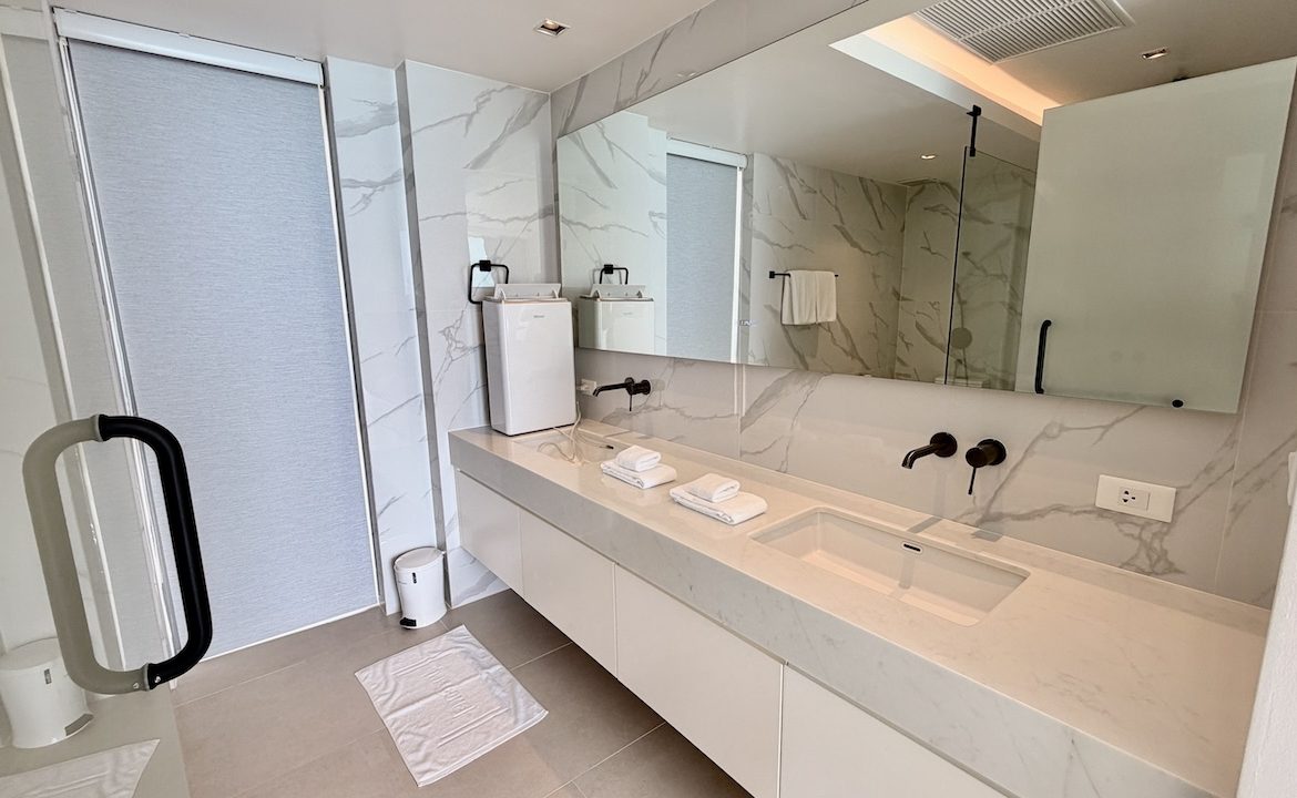 Chaweng Noi Sea View Property Bathroom