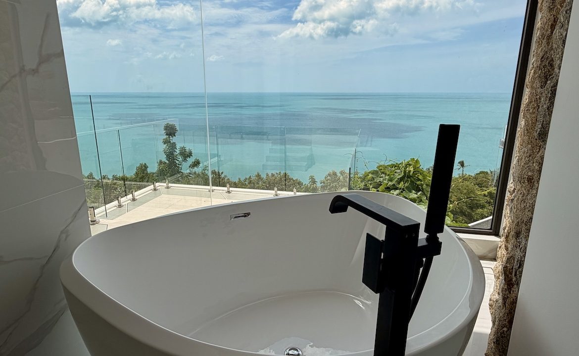 Chaweng Noi Sea View Property Bath