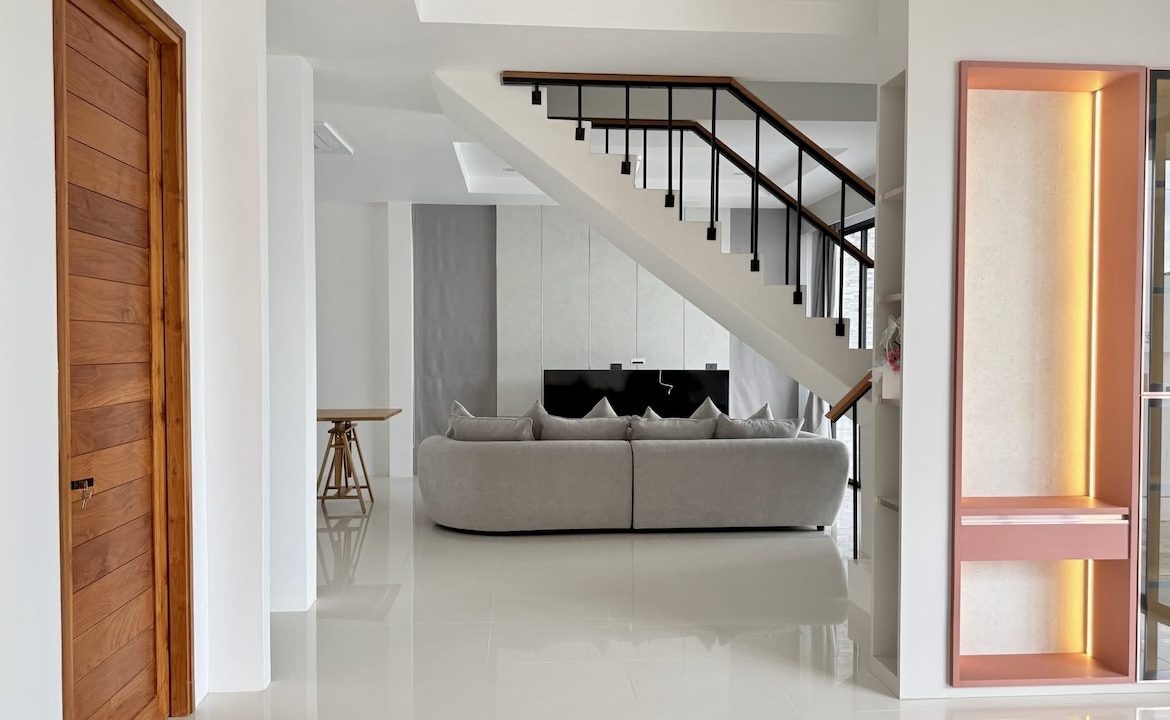 Cheong Mon 3-Bed Property