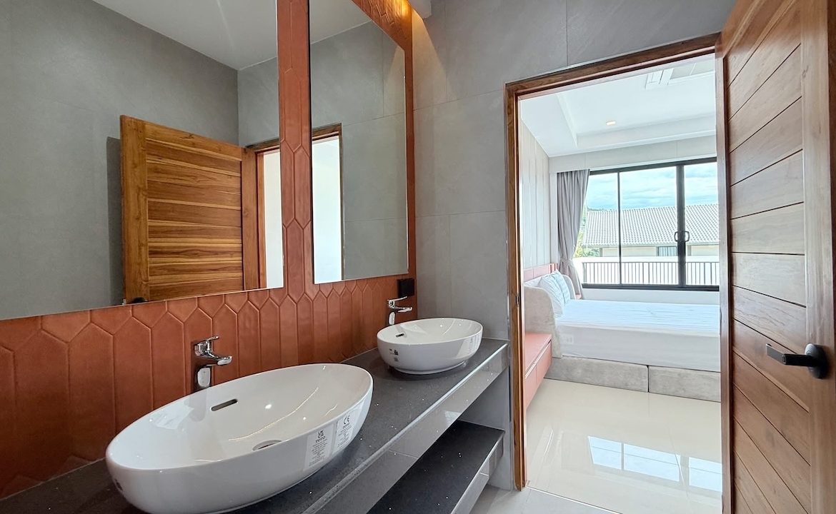 Choeng Mon 3-Bed Property Bathroom