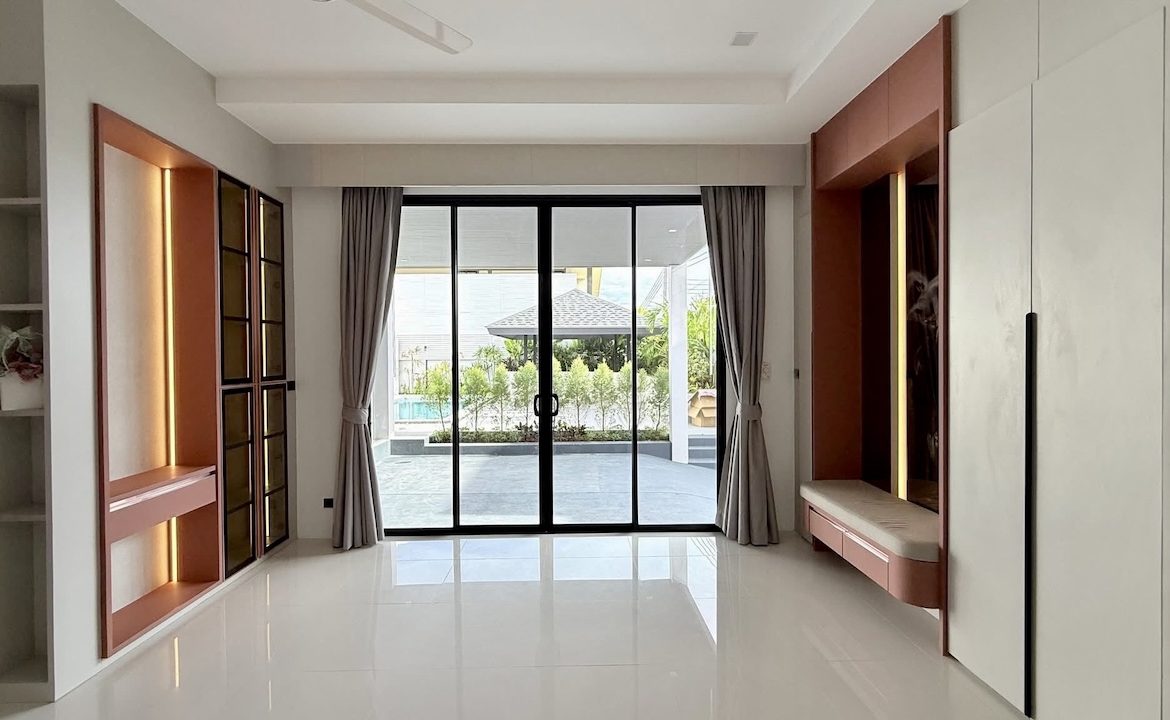 Choeng Mon 3-Bed Property