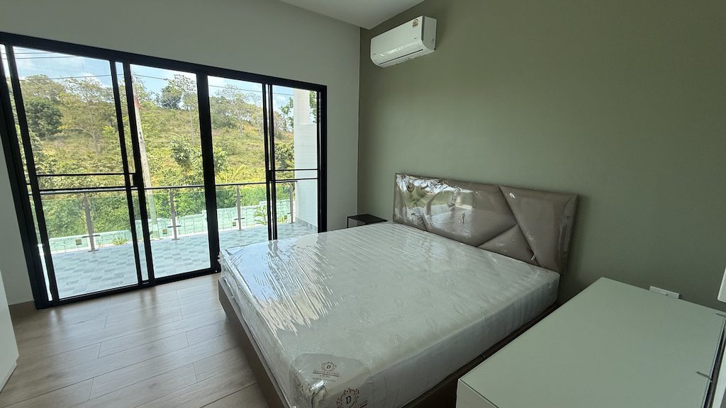Choeng Mon Pool Villa Bedroom
