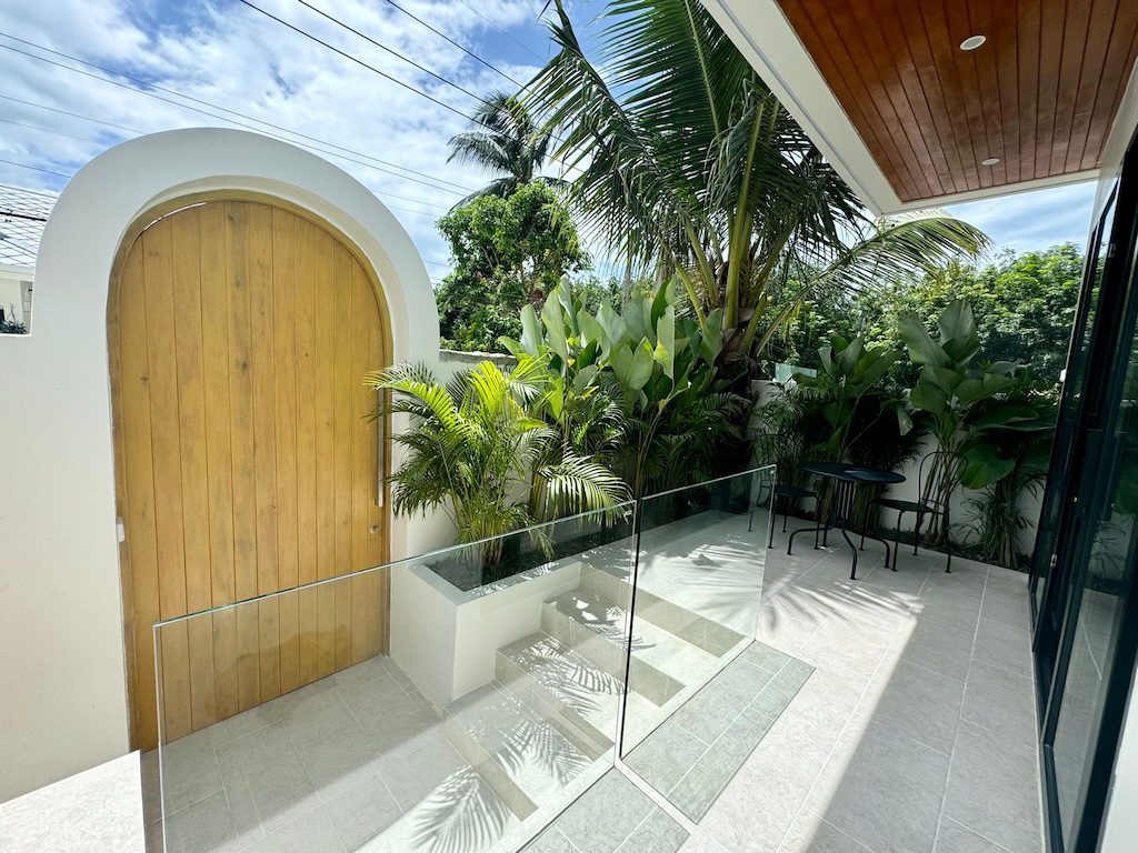 Koh Samui 1 Bedroom Property Entrance