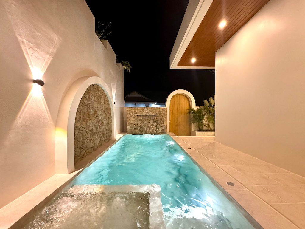 Koh Samui 1-Bedroom Property Pool Night