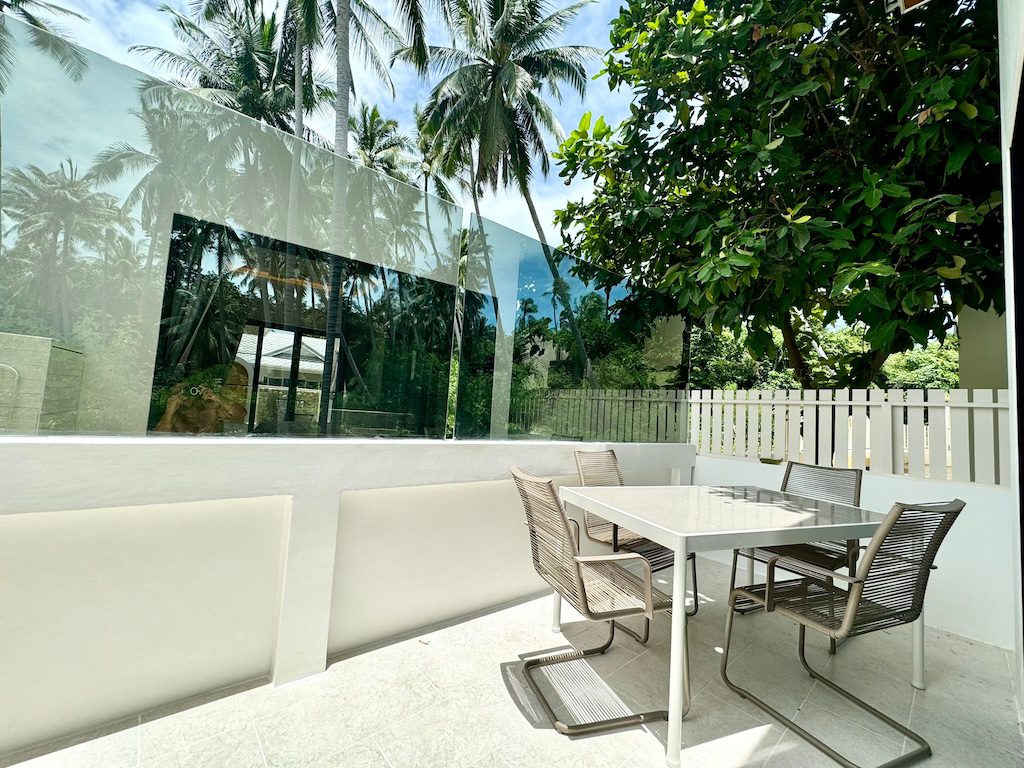 Koh Samui 1-Bedroom Property Outdoor Seating