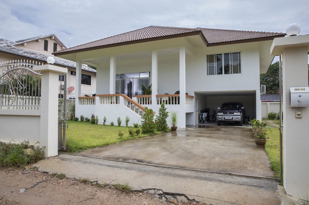 Koh Samui Laem Sor Villa Entrance
