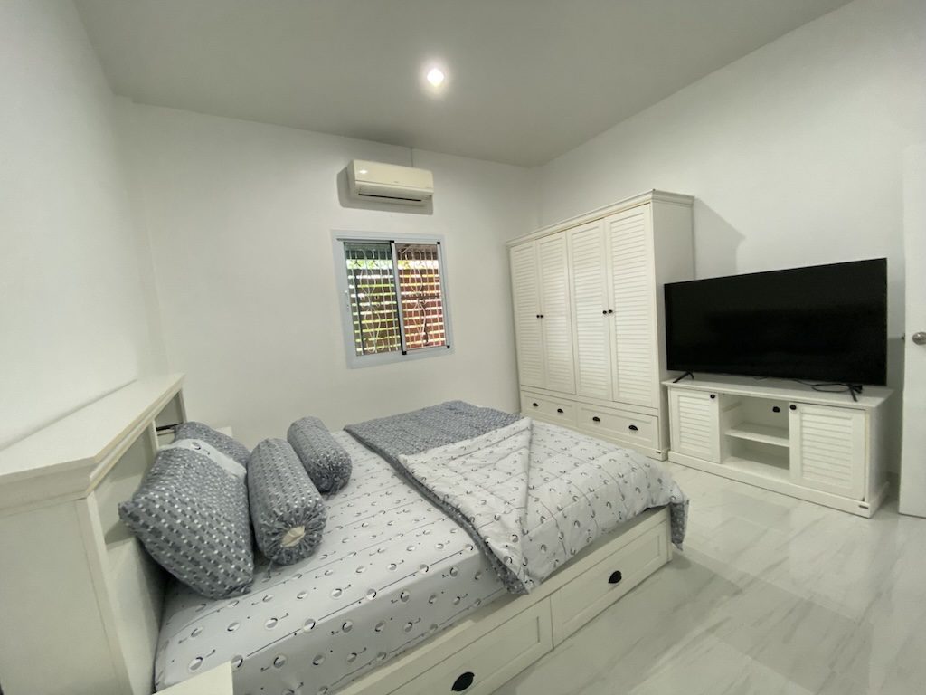 Koh Samui Maenam Bungalow bedroom