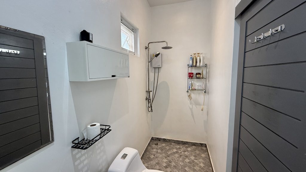 Lamai 2 Bed Property Bathroom