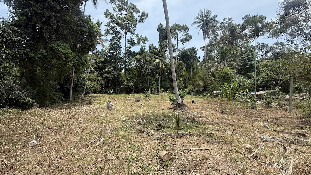 Maenam Building Plot