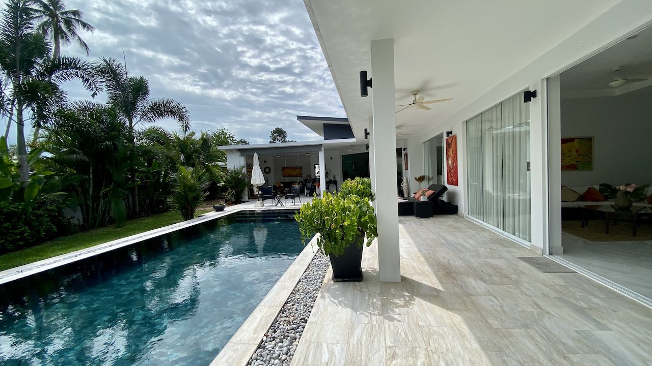 Maenam Modern Pool Villa Maenam Modern Pool Villa Terrace