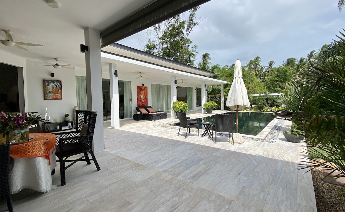 Maenam Modern Pool Villa Outdoor Seating