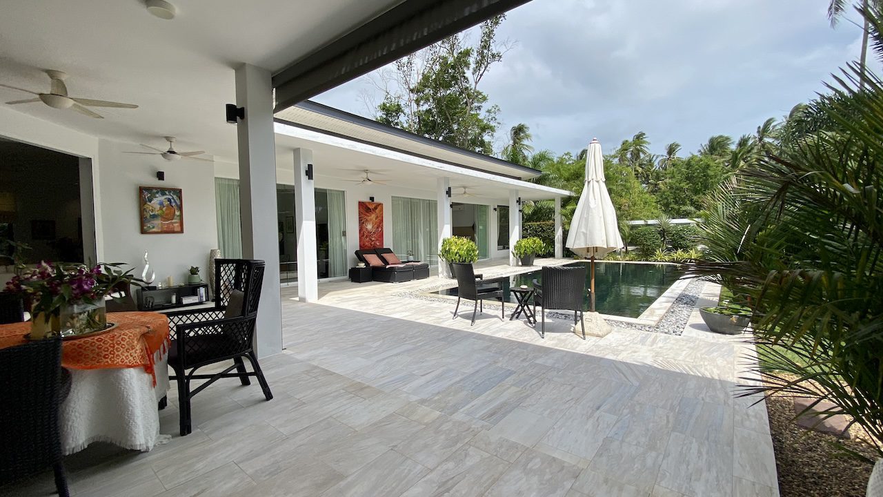 Maenam Modern Pool Villa Maenam Modern Pool Villa Outdoor Seating