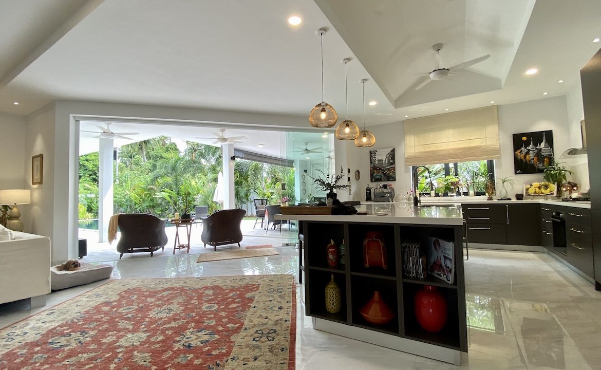 Maenam Modern Pool Villa Kitchen