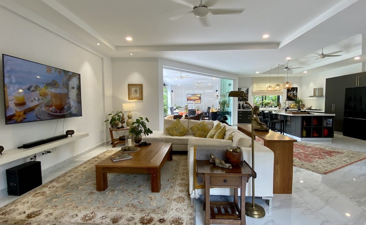 Maenam Modern Pool Villa Living Area