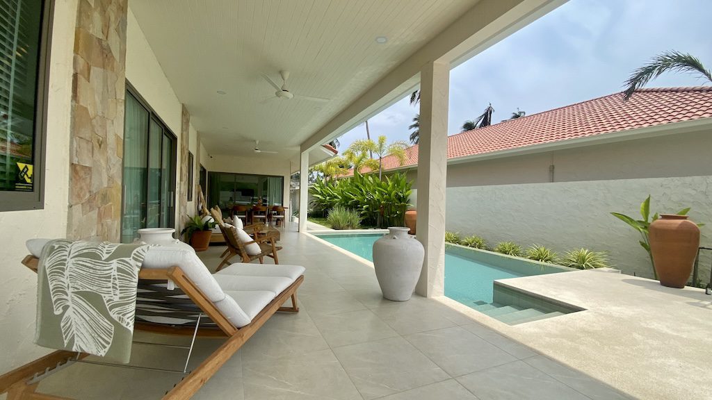 Maenam Two-Bed Villa Terrace