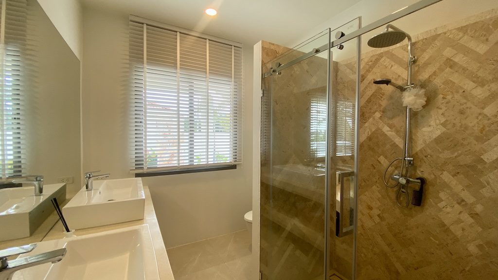 Maenam Two-Bed Villa Bathroom