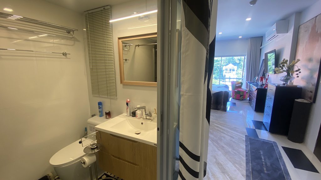 Replay Apartments For Sale Bathroom