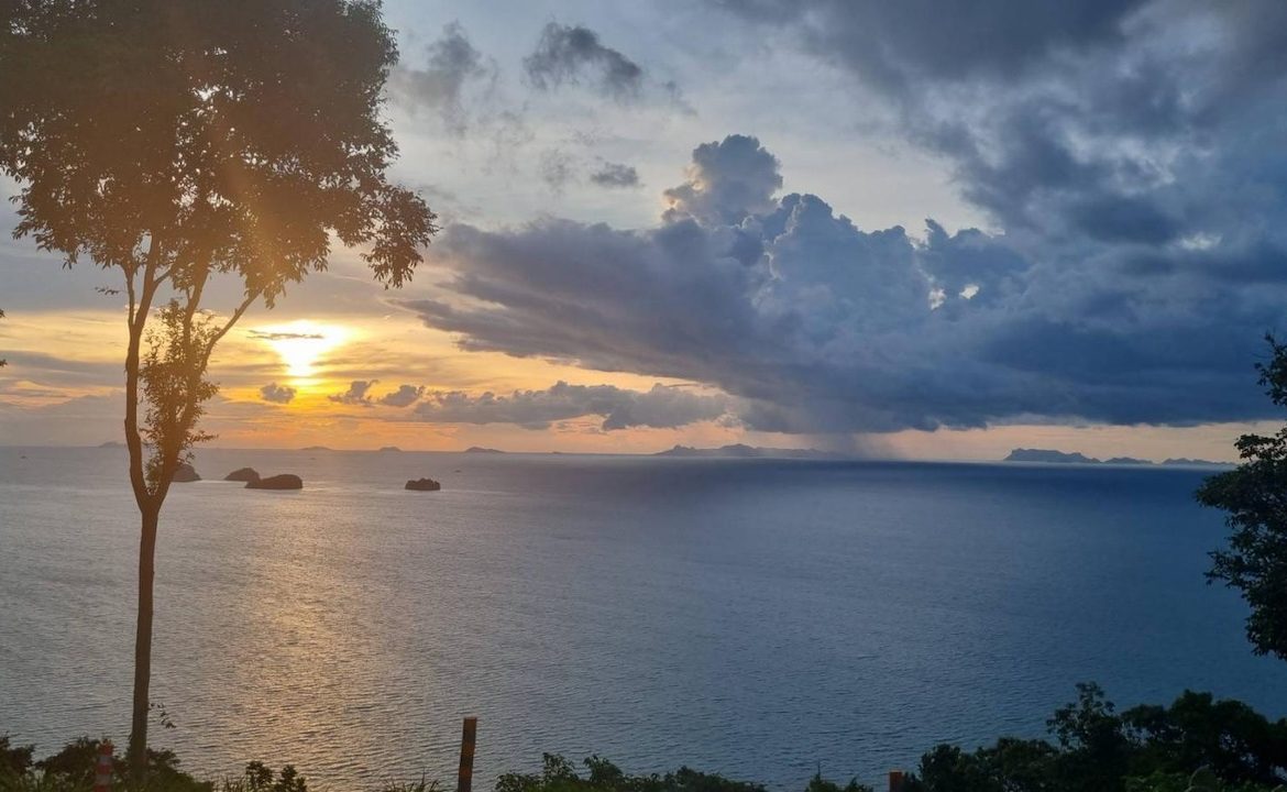 Taling Ngam Beach Land View