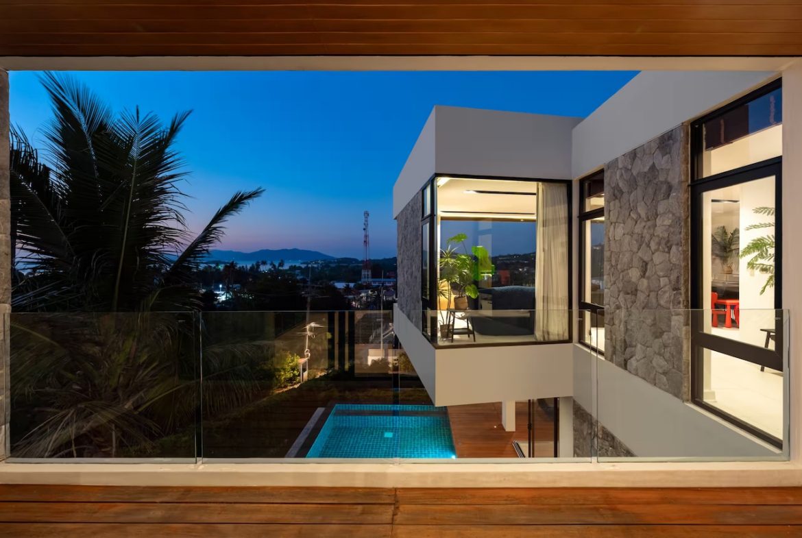 The Bay Villa Night View