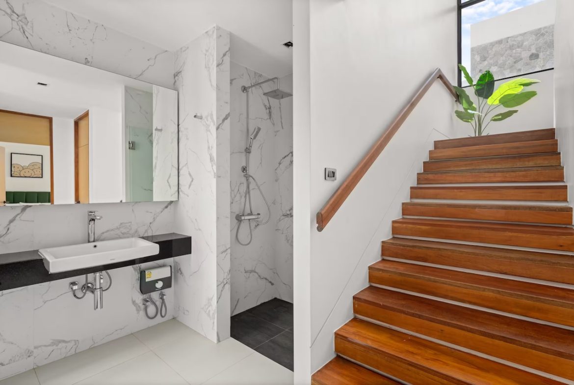 The Bay Villa Stairs