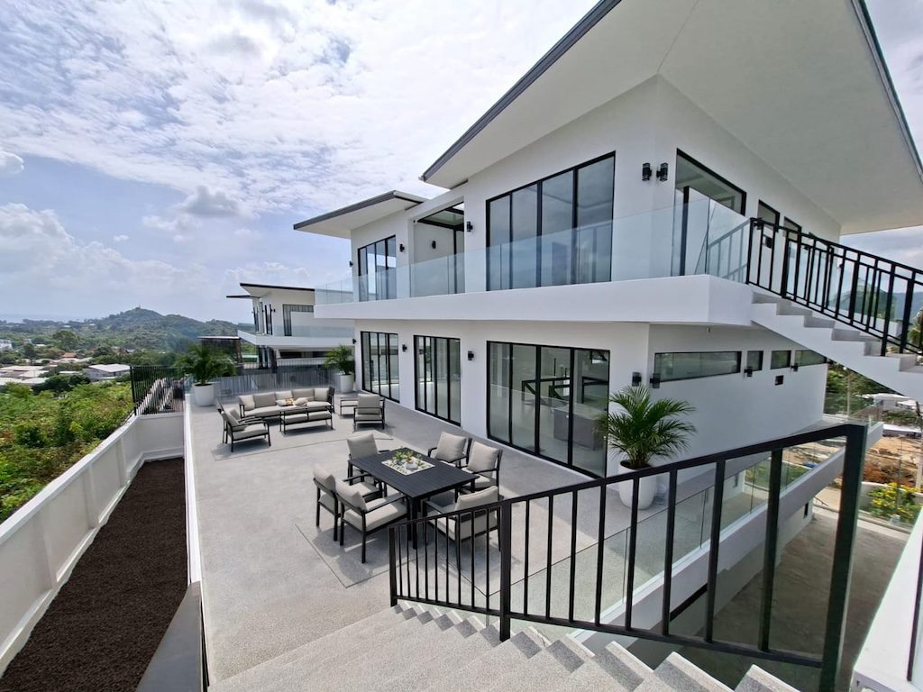 Bangrak Sea View Property Exterior
